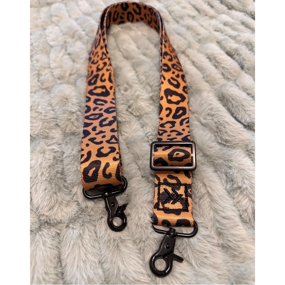 Thread Wallet Bag Strap - Cheetah
